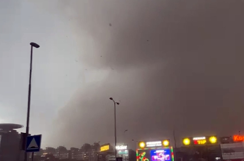 Vetar brisao sve pred sobom