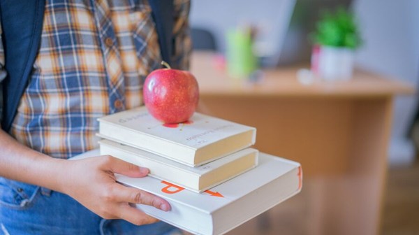 Wysokość pomocy w formie dofinansowania podręczników, materiałów edukacyjnych i materiałów ćwiczeniowych jest uzależniona od typu szkoły, rodzaju niepełnosprawności oraz poniesionych wydatków.