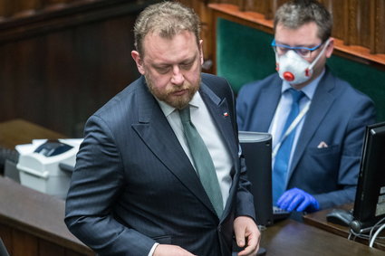 Nie tylko respiratory. Rząd PiS kupił pulsoksymetry od handlarza perfumami