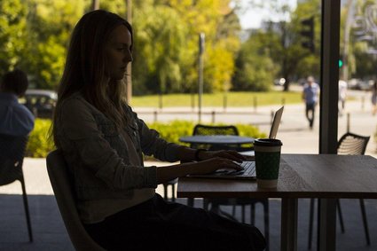 "Motywuj, ale z głową". Podpowiadamy, jak zarządzać pracownikami w trudnych czasach