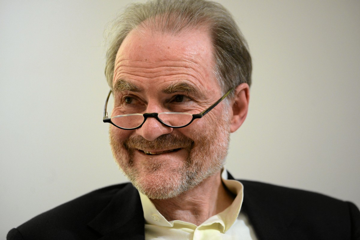 Timothy Garton Ash