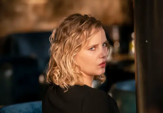 Współczesny Paryż, muzyka i śpiewająca Joanna Kulig. "The Eddy" już na Netfliksie