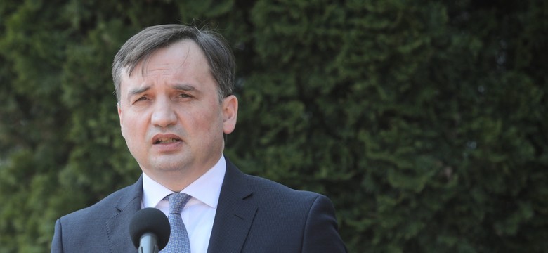 KE wszczęła procedurę przeciwko Polsce. Ziobro: Nadużycie prawa