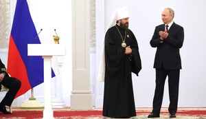 Mitropolit Ilarion i Vladimir Putin u Moskvi 12. juna 2021. 