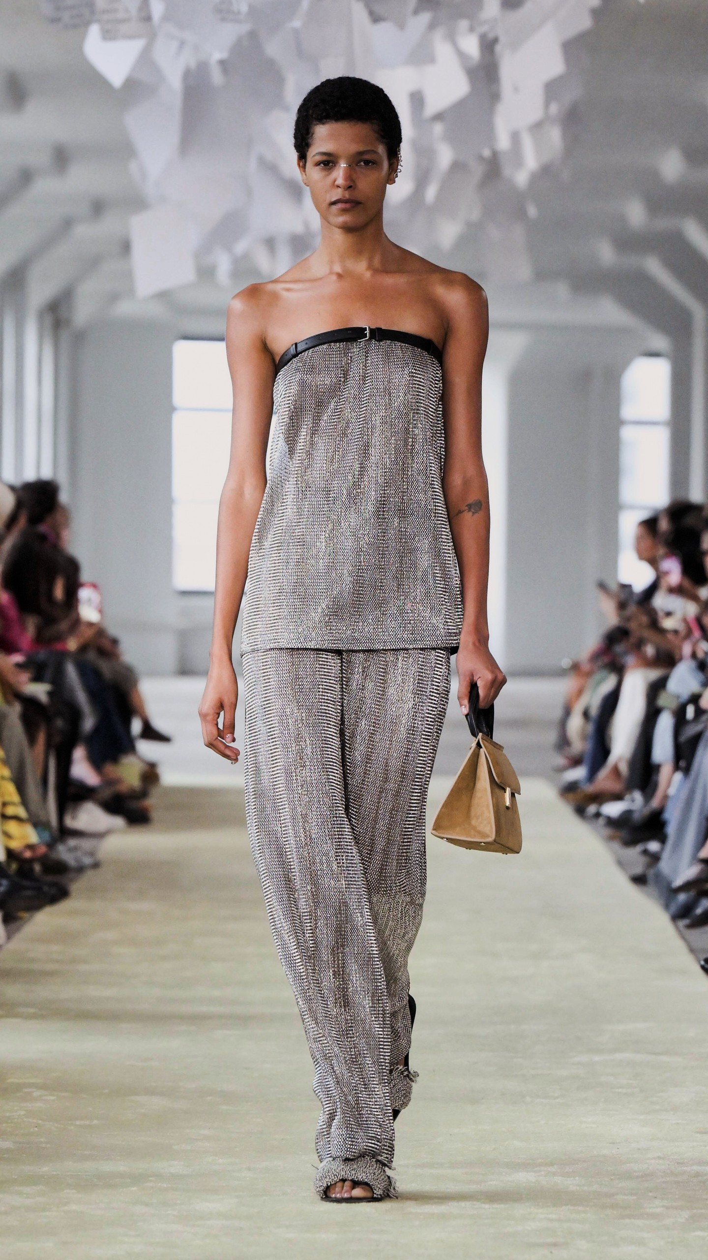 Nanushka 2025 tavasz-nyár, New York Fashion Week