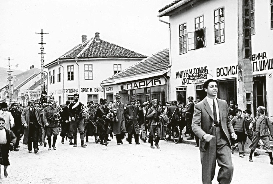 Četnici na ulicama Užica