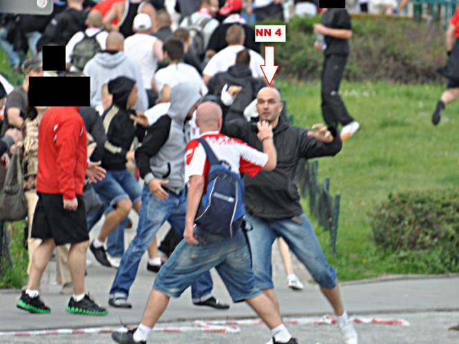 Zamieszki na Euro 2012 w Warszawie. Policja szuka kiboli