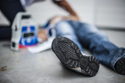 Munkahelyi újraélesztés: életet mentett a kihelyezett defibrillátor