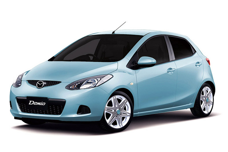 Mazda 2 Red, Green &amp; Blue – barwne trojaczki z Japonii