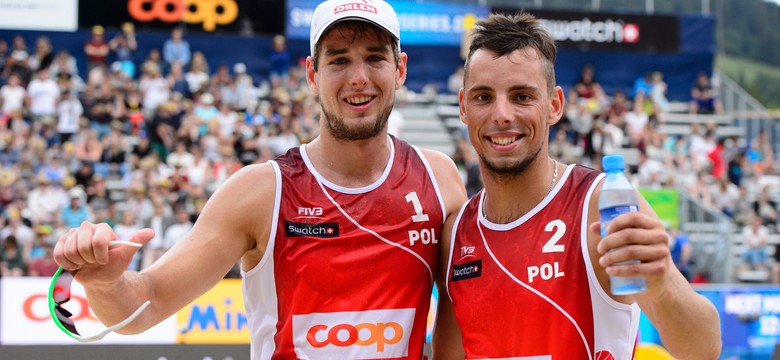 Piotr Kantor i Bartosz Łosiak na podium turnieju w Long Beach