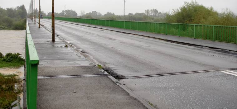 Tarnów traci bezpośrednie połączenie z A4. Most na Dunajcu zamknięty z powodu fatalnego stanu