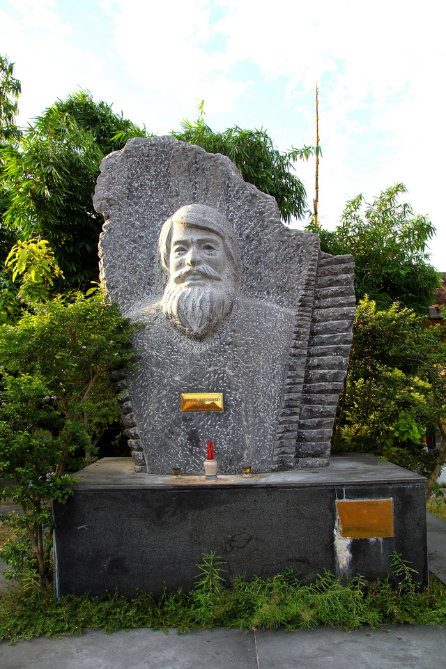 Hoi An - pomnik Kazimierza Kwiatkowskiego