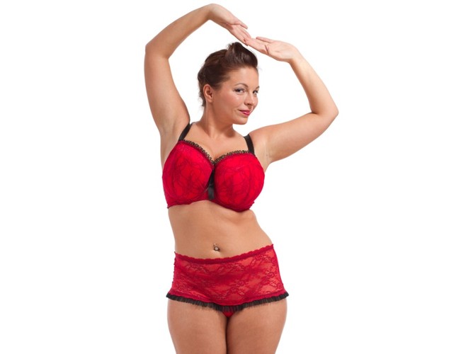 Ewa Michalak - bielizna z kolekcji jesień/zima 2011/2012.