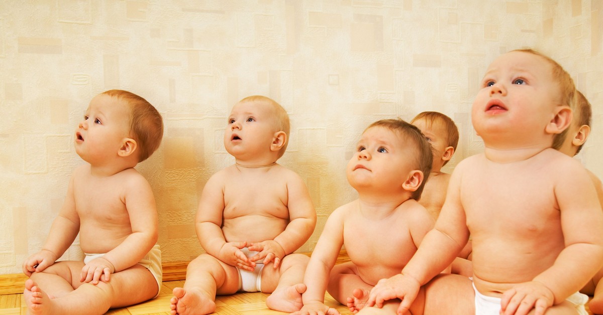 Z problemem niskiej dzietności walczy wiele krajów. Tak władze Chiny próbują zwiększyć dzietność