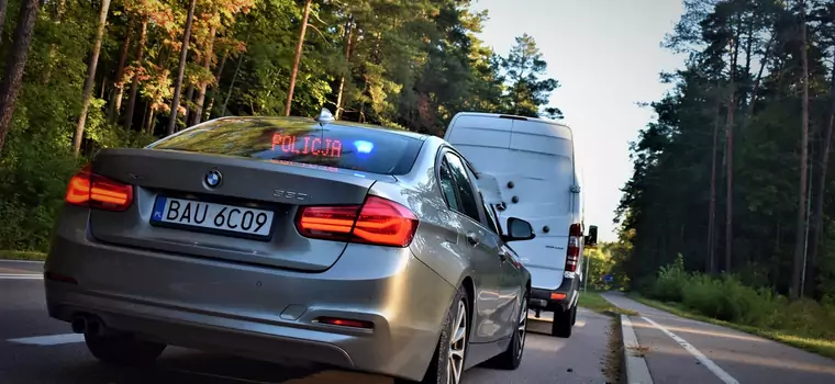 Policjanci zatrzymali skradzionego busa. W środku odkryli coś jeszcze [WIDEO]