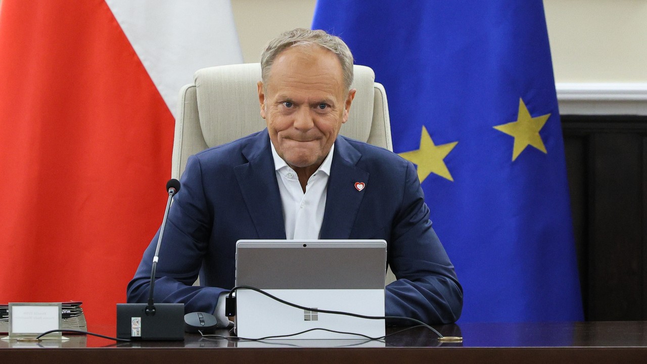 Żółta kartka dla rządu Donalda Tuska. Nowy sondaż