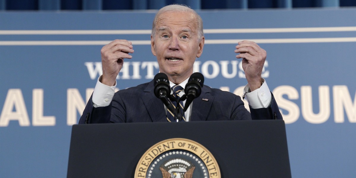 Senatorzy na razie nie chcą poprzeć pakietu pomocy. Orędownikiem dalszej pomocy Ukrainie jest prezydent Joe Biden.