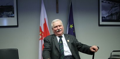 Wałęsa nie dał żonie kwiatów, bo uważa się za największego tulipana