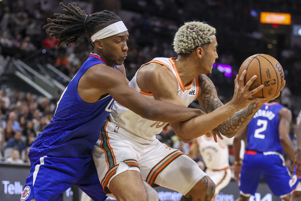 Jeremy Sochan zdobył osiem punktów, zanotował osiem zbiórek i jedną asystę dla San Antonio Spurs, ale jego drużyna przegrała u siebie z Los Angeles Clippers