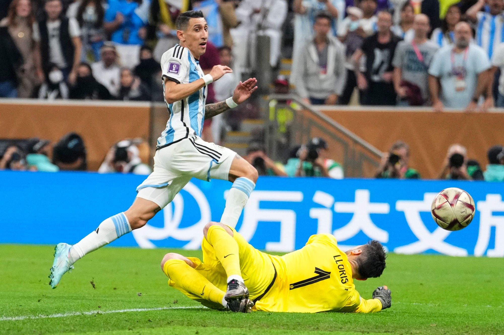 MS vo futbale 2022: Argentína - Francúzsko.