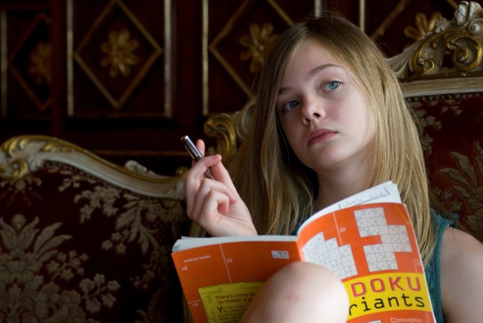 Elle Fanning w filmie "Między miejscami" Sophii Coppoli