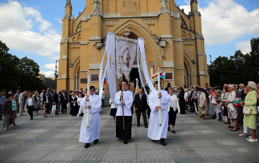 Obchody Bożego Ciała w Łodzi. Liczne procesje na ulicach