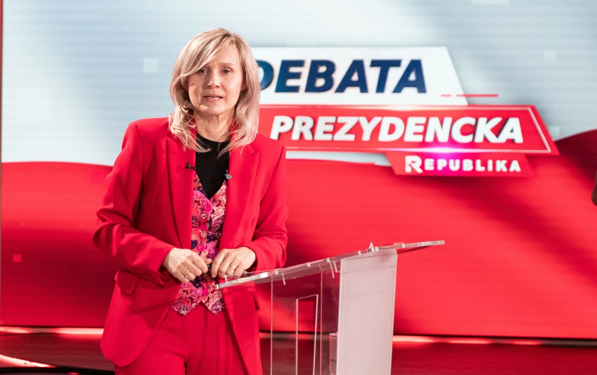 She led the presidential debate on tv   Republika. She was the heroine of a immense  scandal