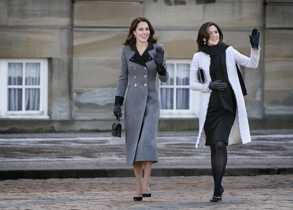 Kate Middleton z oficjalną wizytą w Danii (na zdjęciu z księżną Mary)