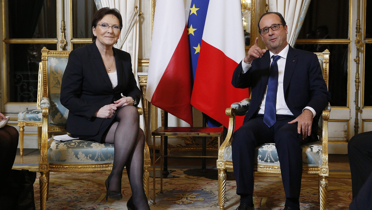 - Będę się biła o to, żeby ceny energii elektrycznej w Polsce nie wzrosły – zadeklarowała wczoraj premier Ewa Kopacz po spotkaniu z prezydentem Francji Francois Hollande’em. Nie wykluczyła weta Polski na unijnym szczycie. Jak dodała, spotkanie było trudne, ale prowadzone w dobrej atmosferze.