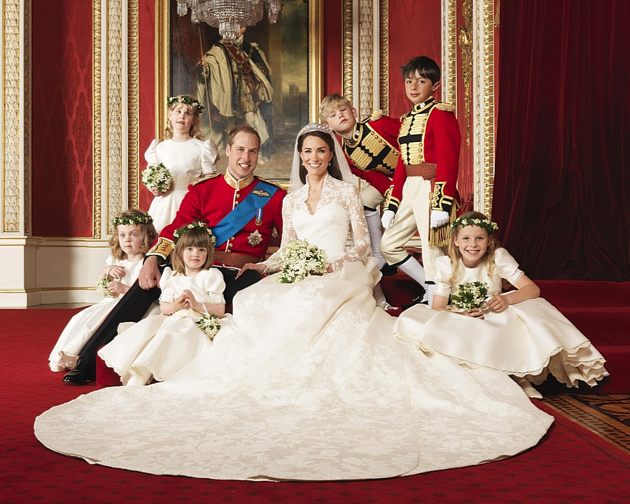 Oficjalne zdjęcia ślubne książęcej pary