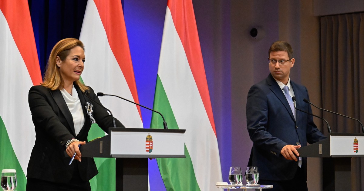 Nem engedték be a 24.hu újságíróját a kormányinfóra