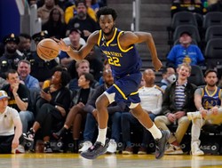 Wiggins osiem razy trafił za 3 punkty. Gładka wygrana Warriors [WIDEO]