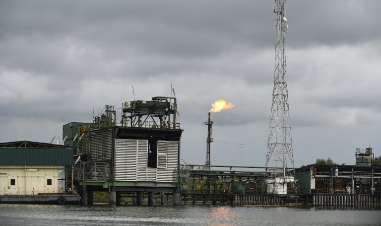 High production costs are hobbling Nigeria and its oil producers as global crude prices have tumbled