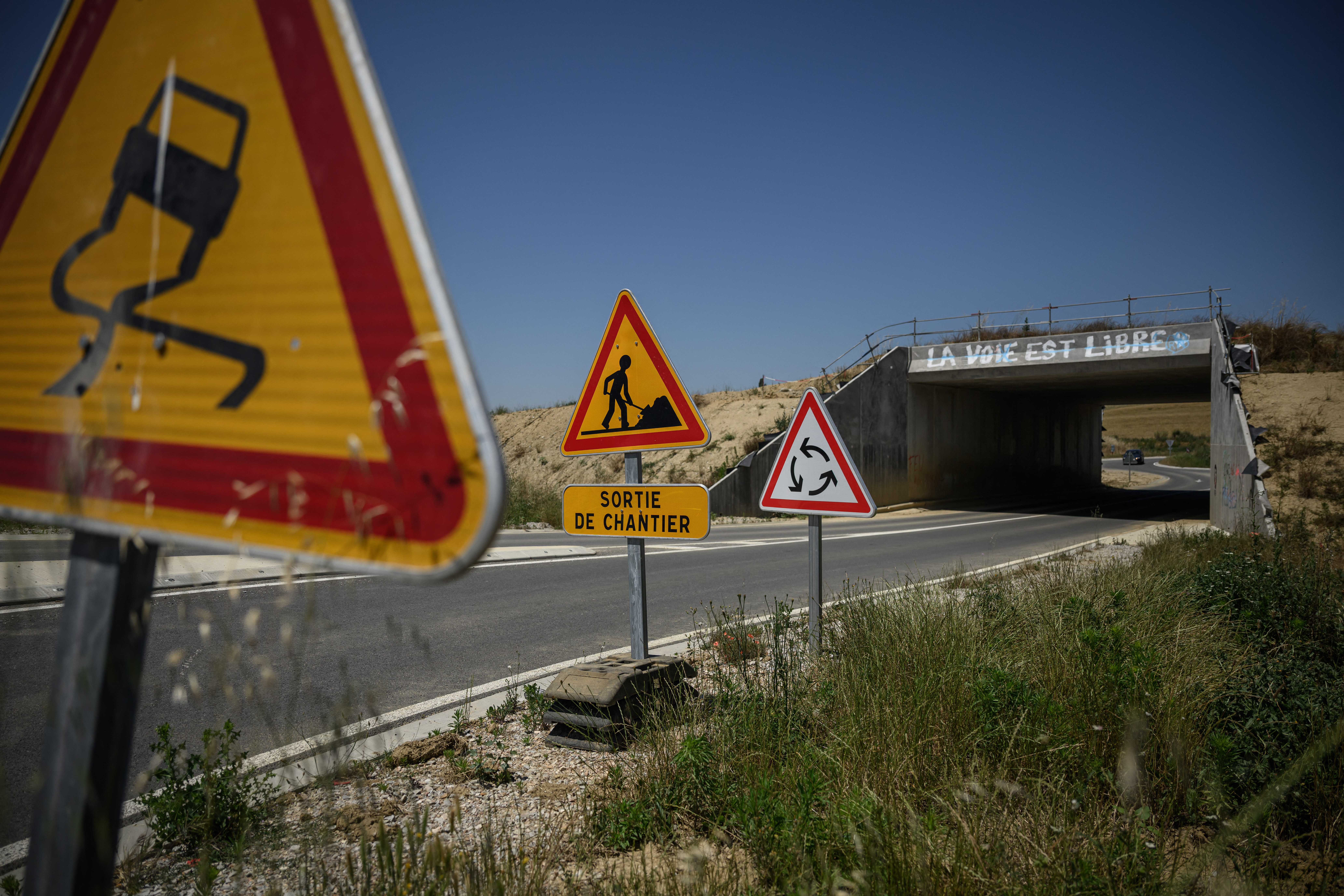 A69: Le chantier accusé d'avoir débordé de 42 hectares sans autorisation