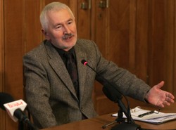 Jak szef komisji sam zmienił maturę