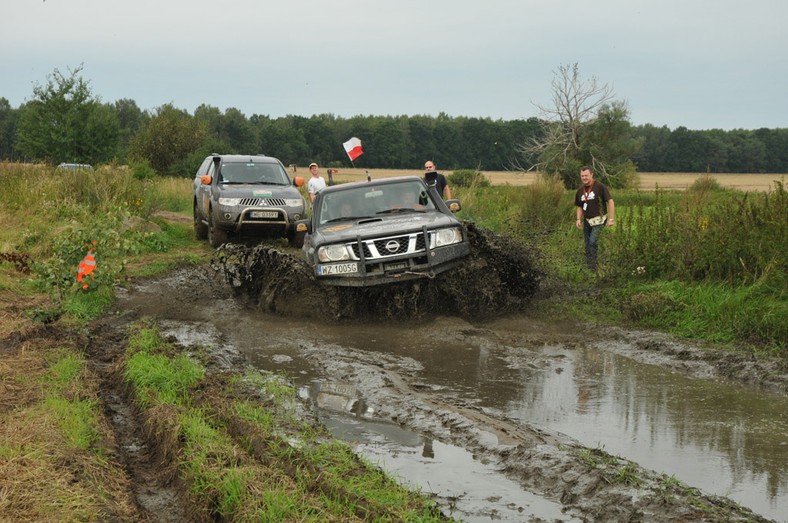 4x4 Family Adventure: baza pod namiotami