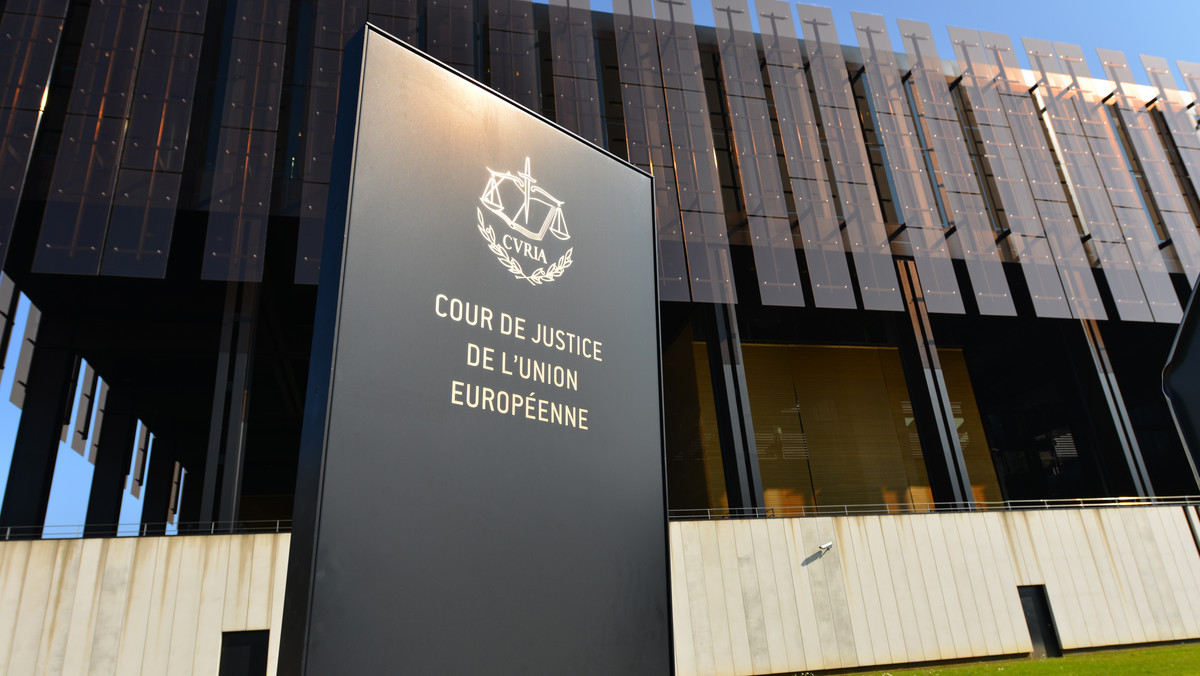 W Trybunale Sprawiedliwości UE w Luksemburgu dziś po godz. 9.30 rozpoczęła się rozprawa w sprawie pytań prejudycjalnych sądów okręgowych w Łodzi i Warszawie dotyczących postępowań dyscyplinarnych wobec sędziów. Rząd chce jej połączenia ze sprawą niemiecką.