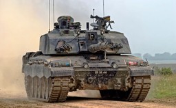 Brytyjski ekspert ostrzega: To ostatni moment na przekazanie Ukrainie czołgów przed ofensywą Rosji