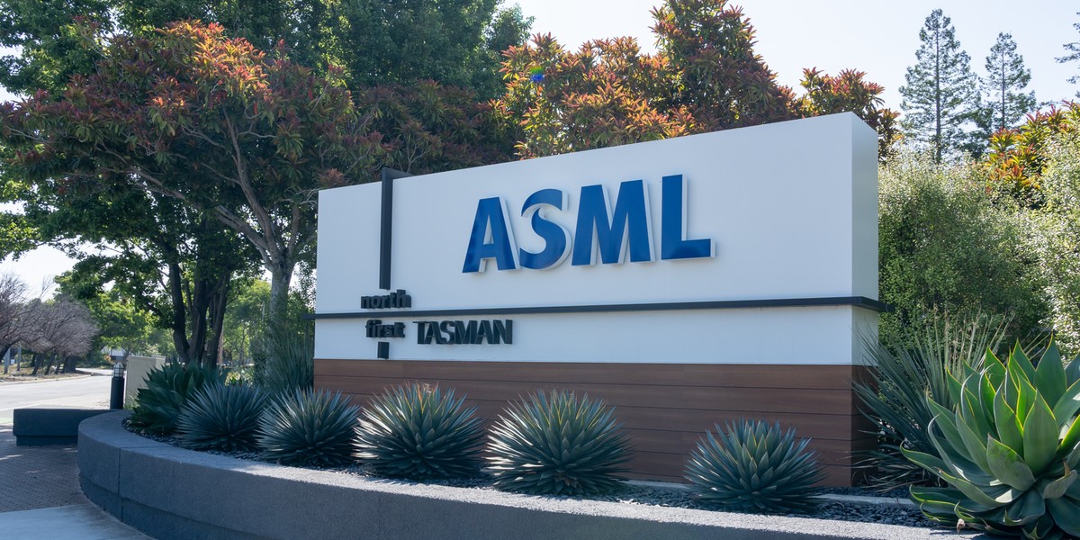 ASML 