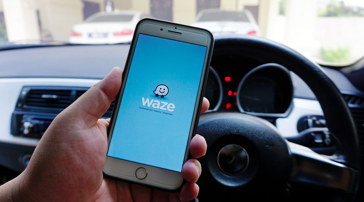 Kerüljük el a dugót, ebben segít például a Waze applikáció is! / Fotó: Shutterstock