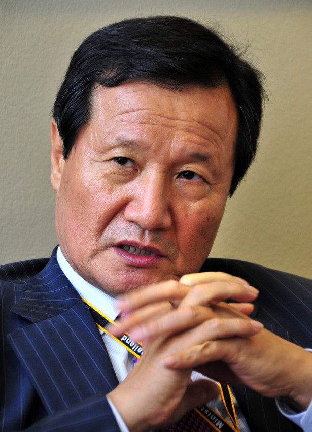 Yoon Jeung Hyun, minister finansów Korei Płd.