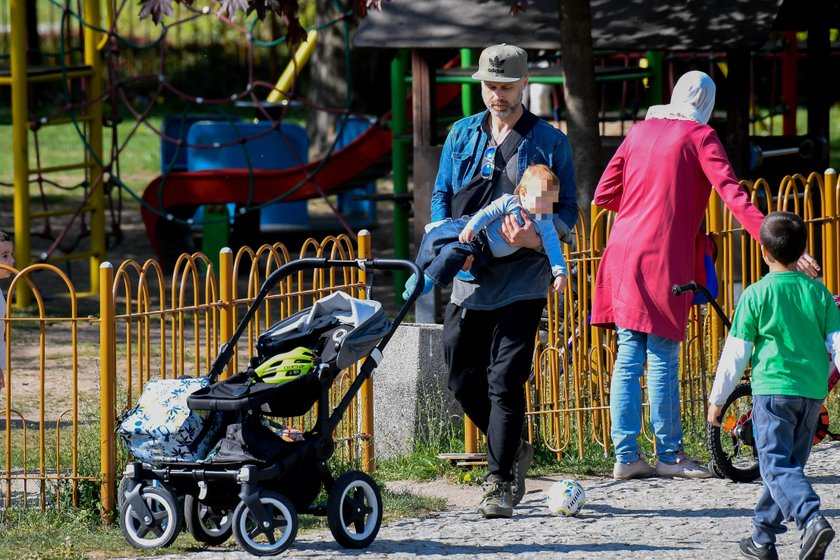 Maciej Zakościelny z rodziną