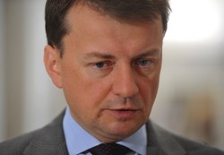 PiS krytykuje premiera: Tusk kryje się za plecami Ewy Kopacz