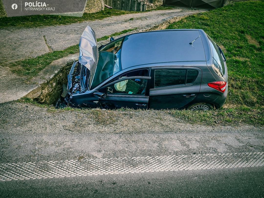  Pri tragickej nehode zahynula 72-ročná vodička.