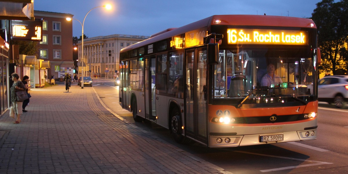 Do nocnych biletów w Rzeszowie już nie trzeba dopłacać