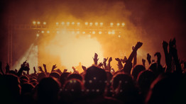 Egyetért azzal, hogy továbbra sem lehet nagykoncerteket és fesztiválokat tartani?