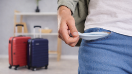 kara za urlop. wprowadzają nowy podatek który uderzy w kieszenie polak