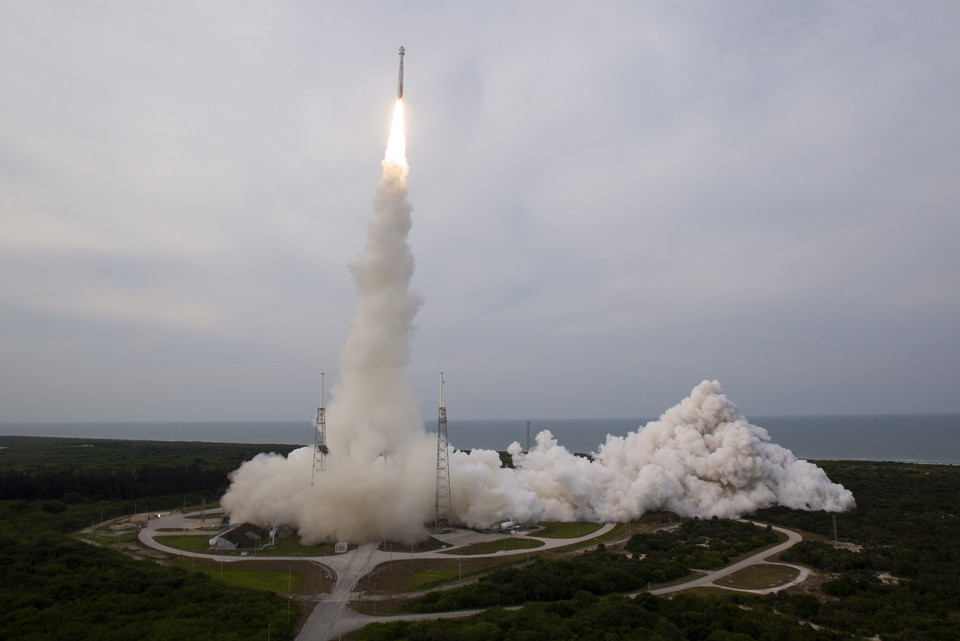 Start rakiety Atlas V wynoszącej na orbitę kapsułę Starliner