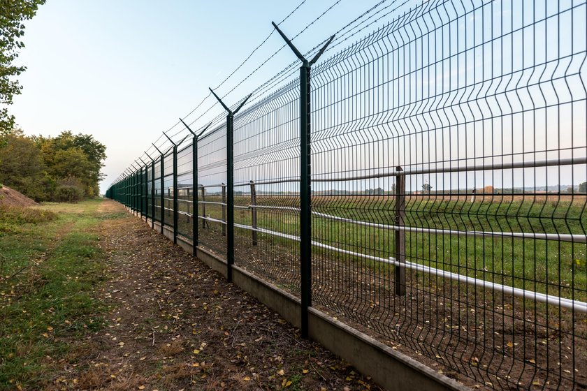 Cała prawda o płotach PiS. Tak władza odgradza się od obywateli