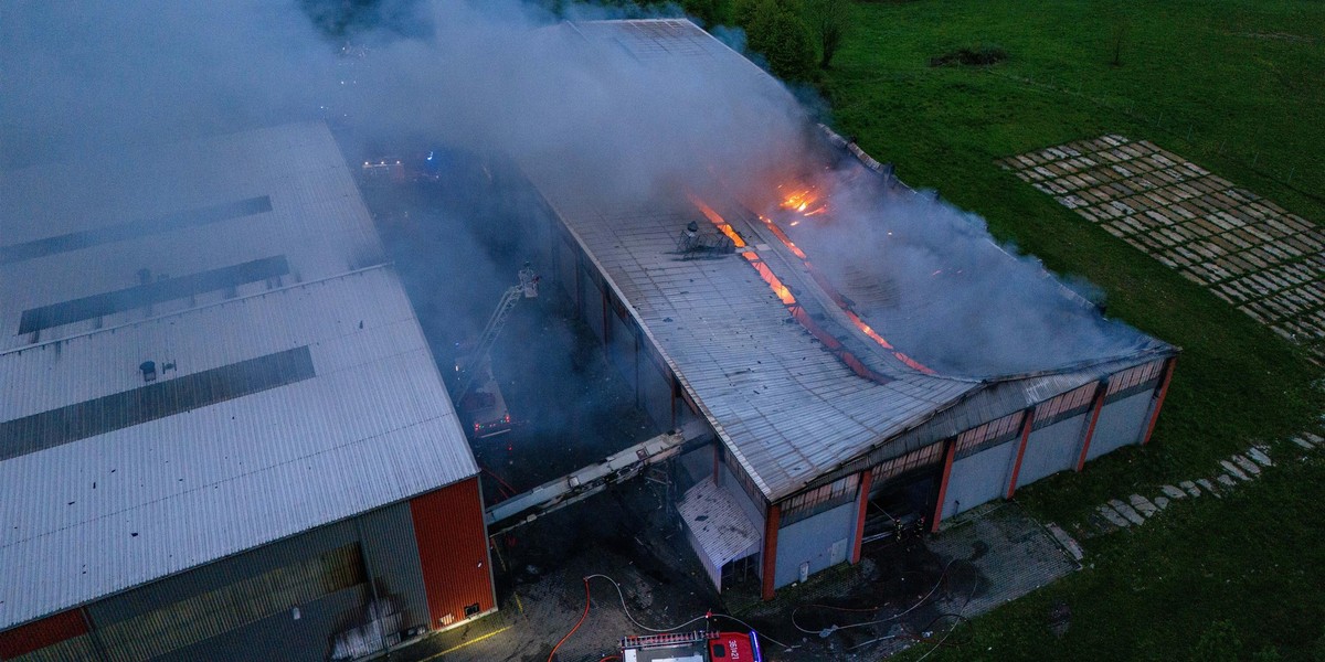 Pożar hali w Przemyślu.